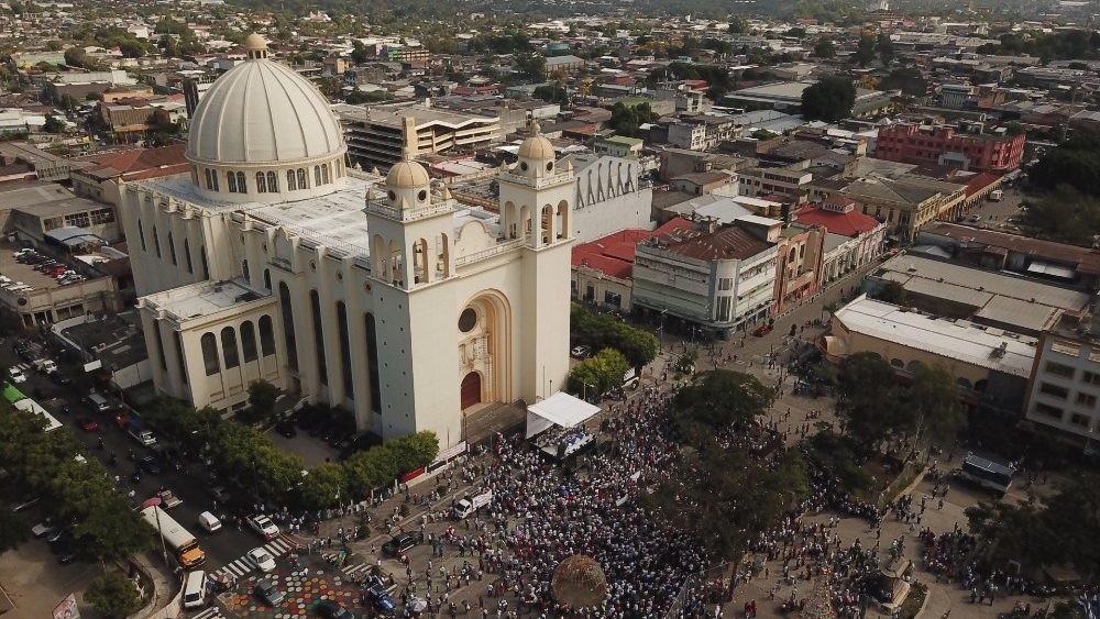 29 años. El deseo de vivir en paz y con dignidad en El Salvador