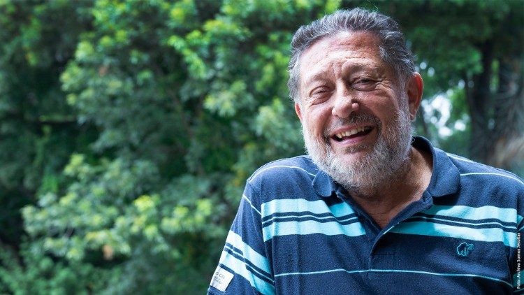 17.05 Alfredo Ferro