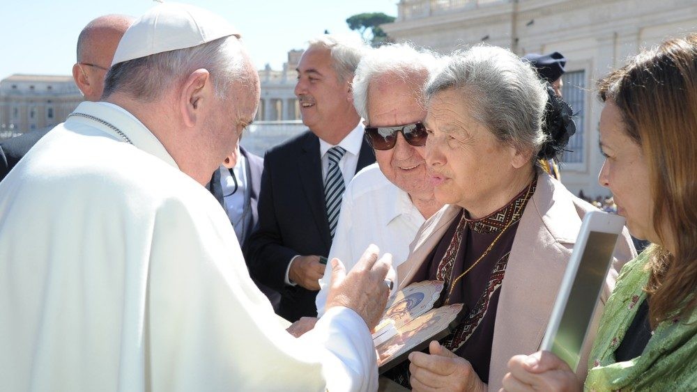 12.04 Bergoglio Cárcel